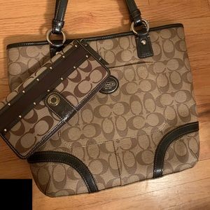 Coach Women’s Brown Tote and Wallet